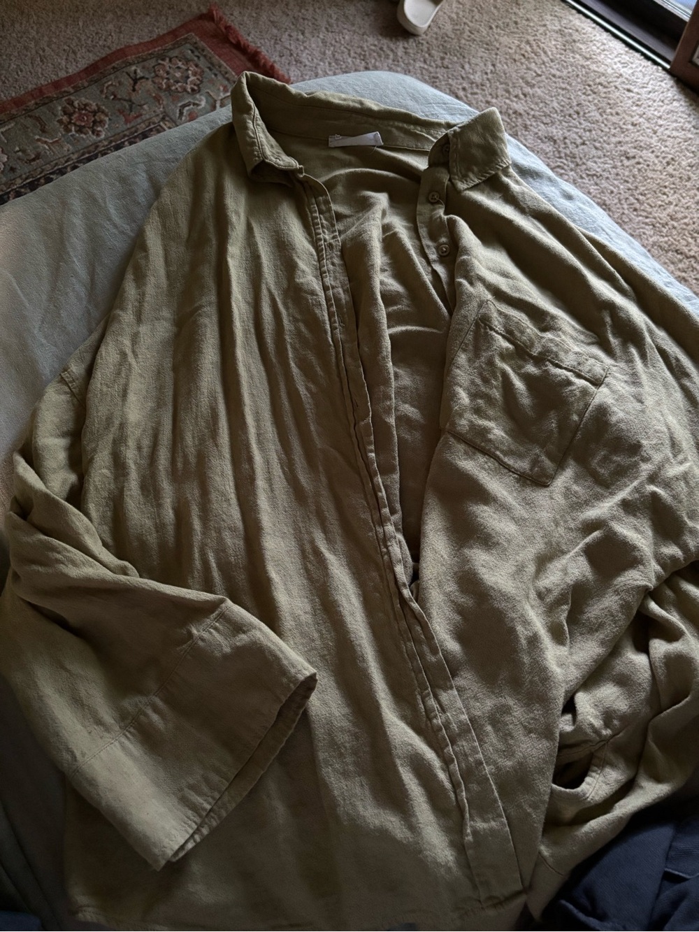 Linen Feeling Olive Green Button-Front Shirt